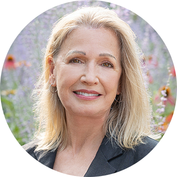 Tracey McPherson headshot